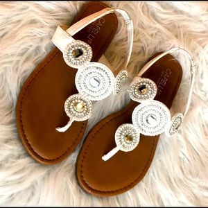 Girls’ sparkle sandal